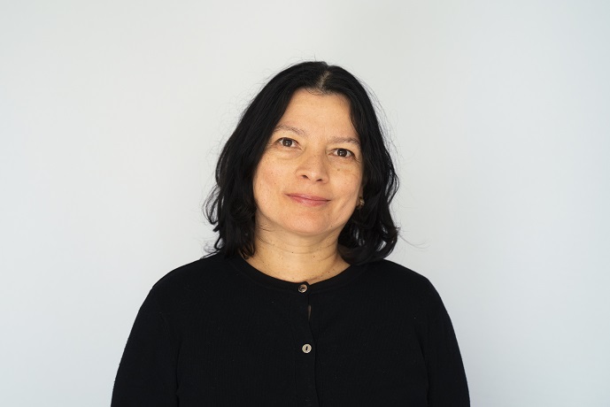 Portrettbilde av Julia Christina Trochez, rådgiver i Erasmus+ ungdom