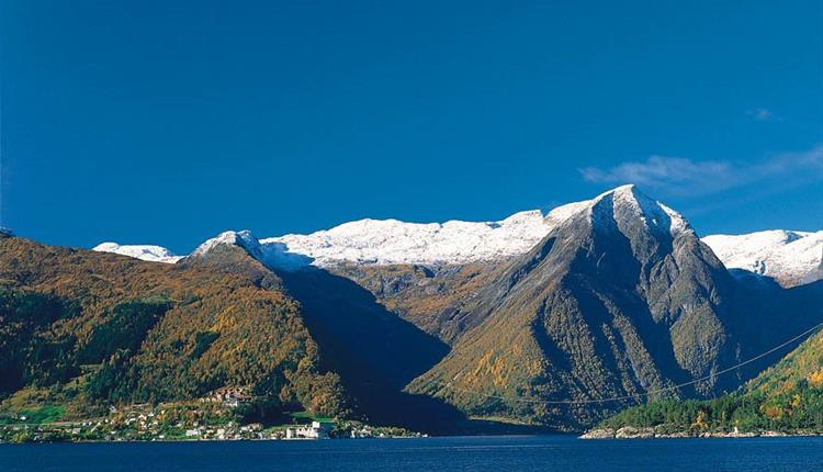 bilde av naturen i balestrand