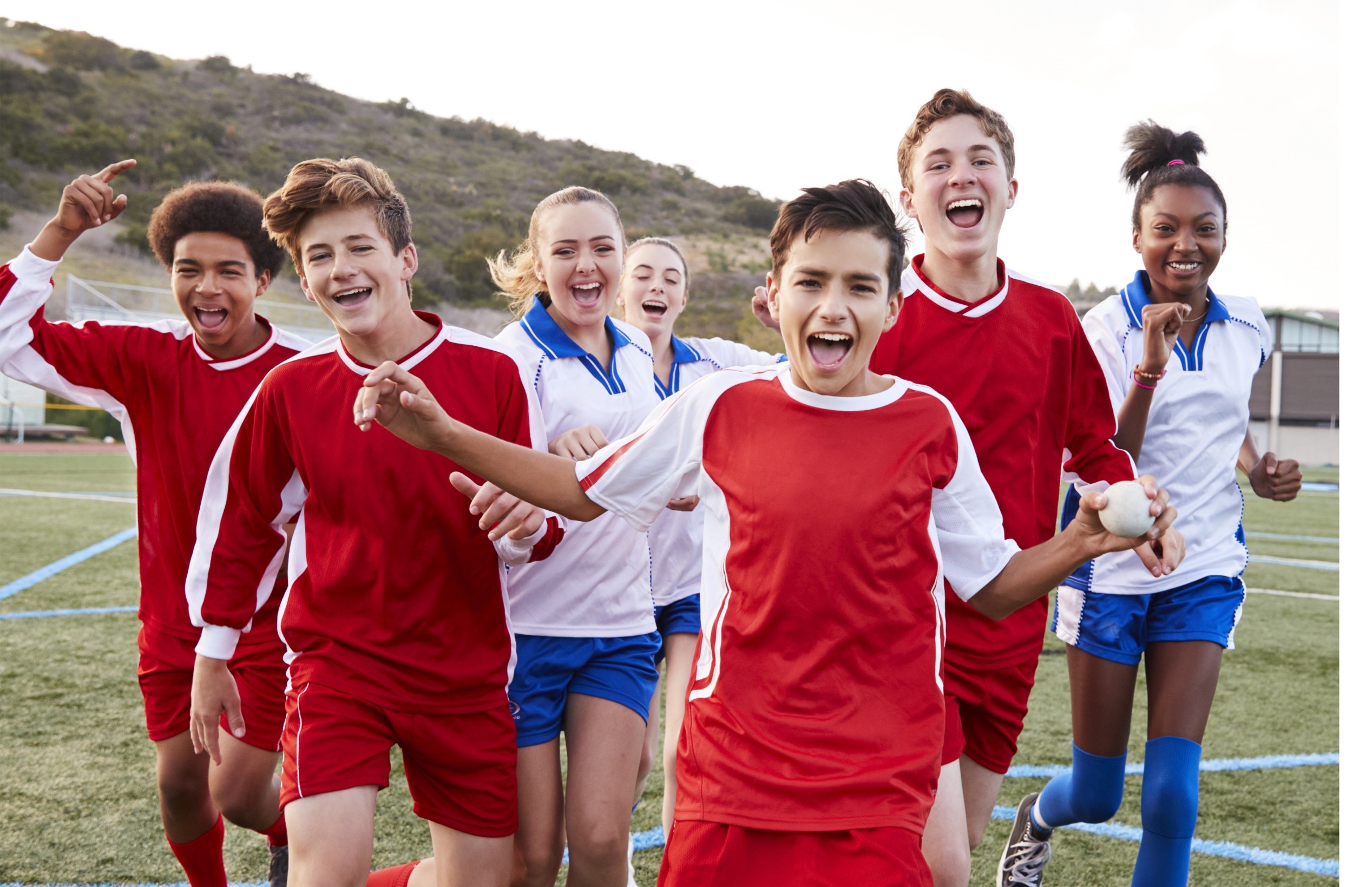 Ungdommer som spiller fotball