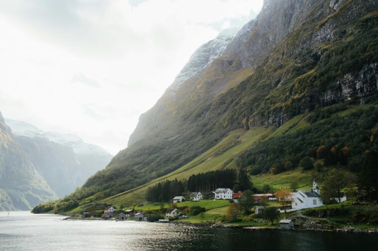 Bilde av norsk fjord